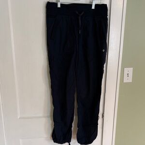 Lululemon Dance Studio mid rise pant, size 8